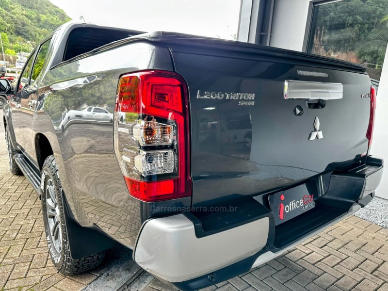 L200 TRITON 2.4 HPE-S SPORT 4X4 CD 16V DIESEL 4P AUTOMÁTICO - 2021 - TRêS COROAS