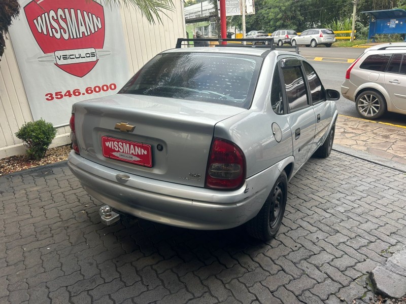 CORSA 1.0 MPFI CLASSIC SEDAN LIFE 8V FLEX 4P MANUAL - 2009 - TRêS COROAS