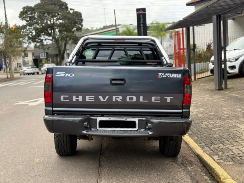 S10 2.8 COLINA 4X2 CS 12V TURBO ELECTRONIC INTERCOOLER DIESEL 2P MANUAL - 2007 - PAROBé