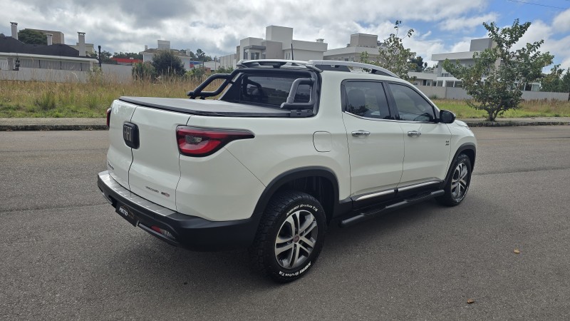 TORO 2.0 16V TURBO DIESEL VOLCANO 4WD AUTOMÁTICO - 2017 - BENTO GONçALVES