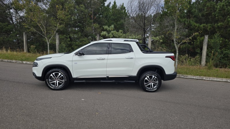 TORO 2.0 16V TURBO DIESEL VOLCANO 4WD AUTOMÁTICO - 2017 - BENTO GONçALVES