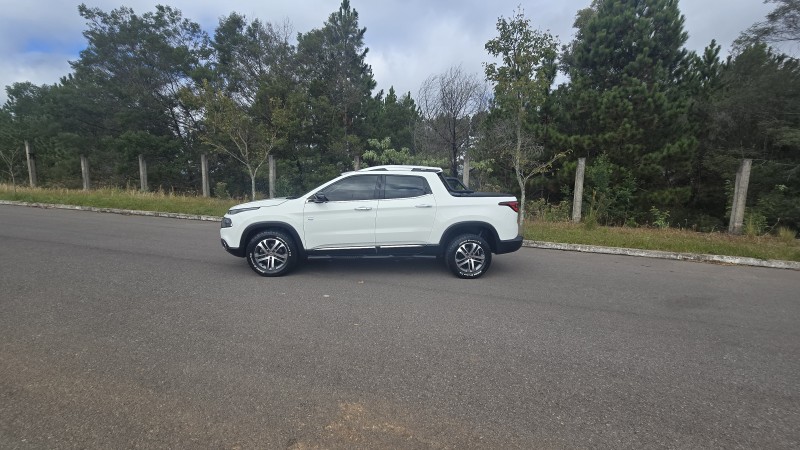TORO 2.0 16V TURBO DIESEL VOLCANO 4WD AUTOMÁTICO - 2017 - BENTO GONçALVES