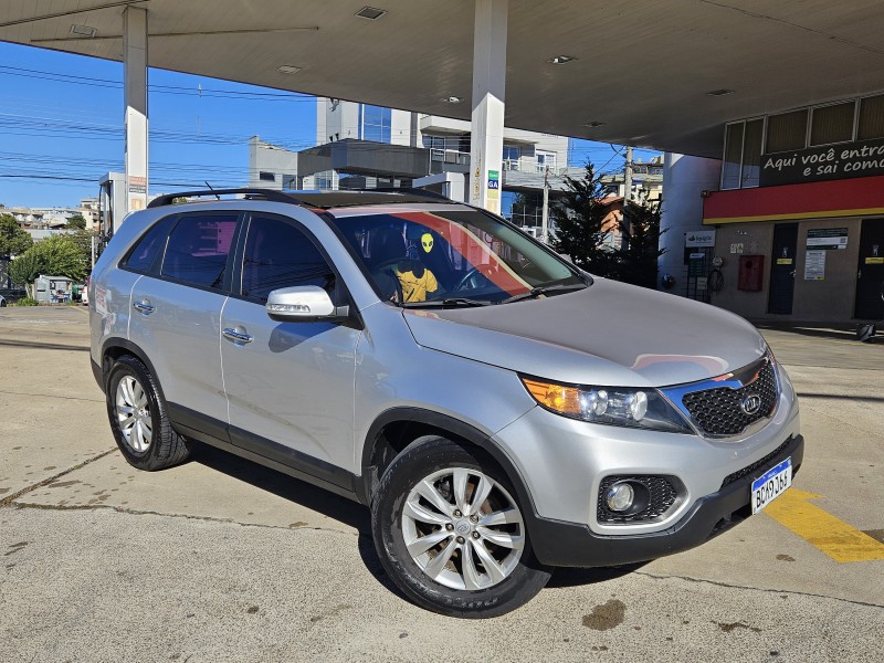 SORENTO 3.5 S.555 V6 4X2 24V GASOLINA 4P AUTOMATICO - 2011 - CAXIAS DO SUL