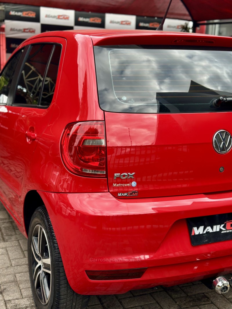 FOX 1.0 ITREND 8V FLEX 4P MANUAL - 2012 - ESTâNCIA VELHA