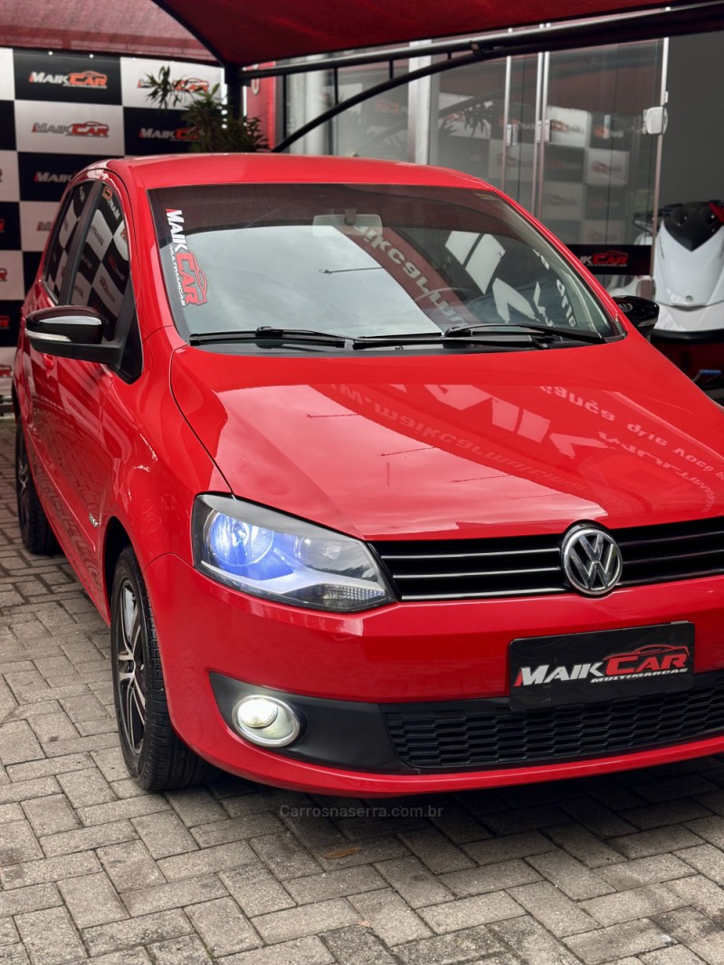 FOX 1.0 ITREND 8V FLEX 4P MANUAL - 2012 - ESTâNCIA VELHA