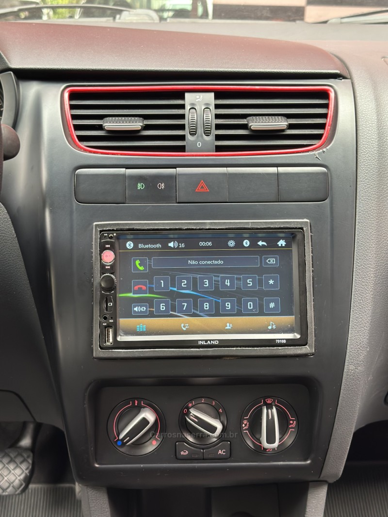FOX 1.0 ITREND 8V FLEX 4P MANUAL - 2012 - ESTâNCIA VELHA