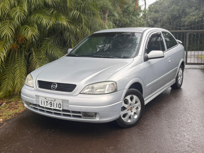 ASTRA 1.8 MPFI GL 8V GASOLINA 2P MANUAL - 1999 - FELIZ