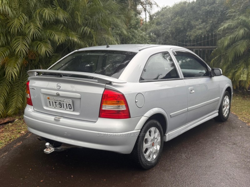 ASTRA 1.8 MPFI GL 8V GASOLINA 2P MANUAL - 1999 - FELIZ
