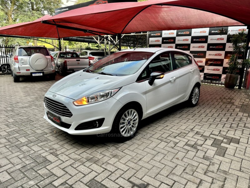 FIESTA 1.6 TITANIUM HATCH 16V FLEX 4P MANUAL - 2014 - ESTâNCIA VELHA
