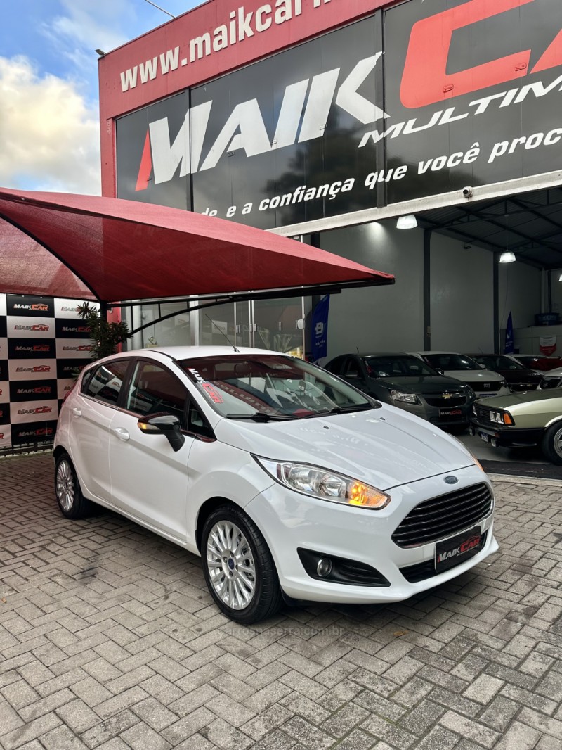 FIESTA 1.6 TITANIUM HATCH 16V FLEX 4P MANUAL - 2014 - ESTâNCIA VELHA