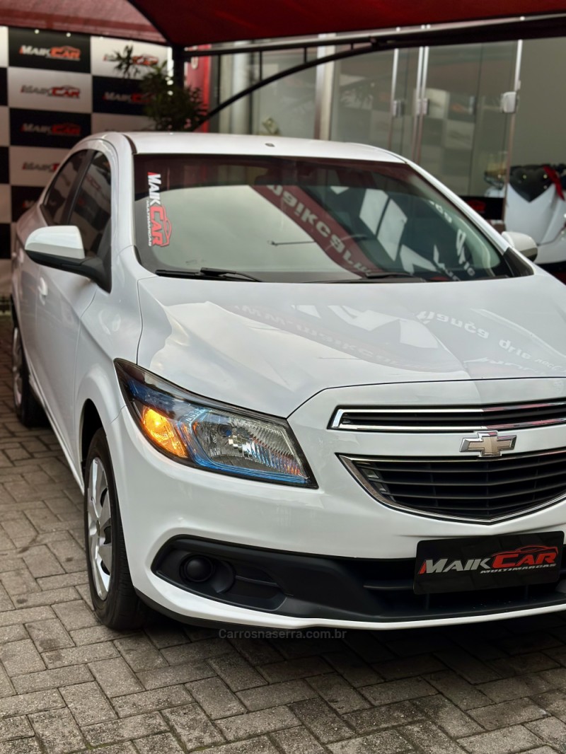 PRISMA 1.4 MPFI LT 8V FLEX 4P MANUAL - 2015 - ESTâNCIA VELHA