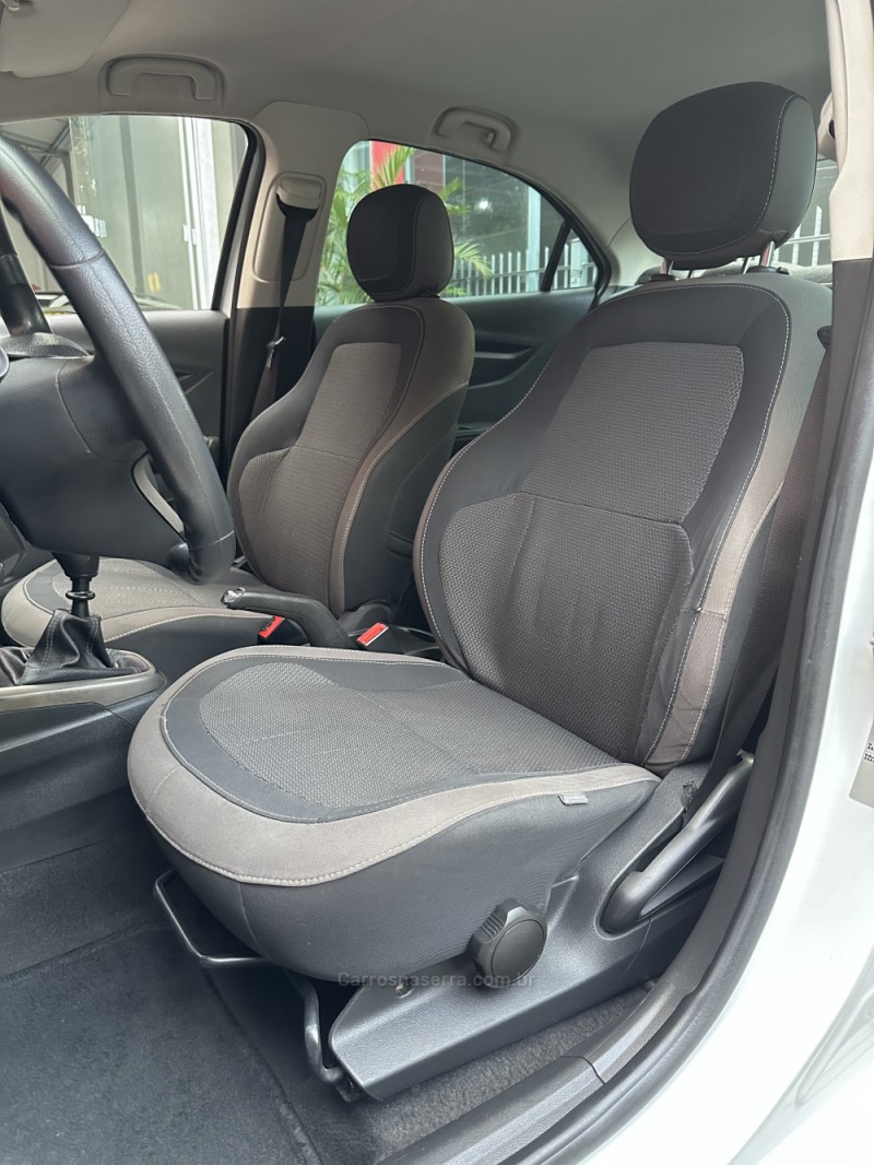 PRISMA 1.4 MPFI LT 8V FLEX 4P MANUAL - 2015 - ESTâNCIA VELHA