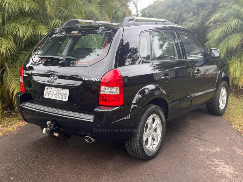 TUCSON 2.0 MPFI GL 16V 142CV 2WD GASOLINA 4P AUTOMÁTICO - 2010 - FELIZ