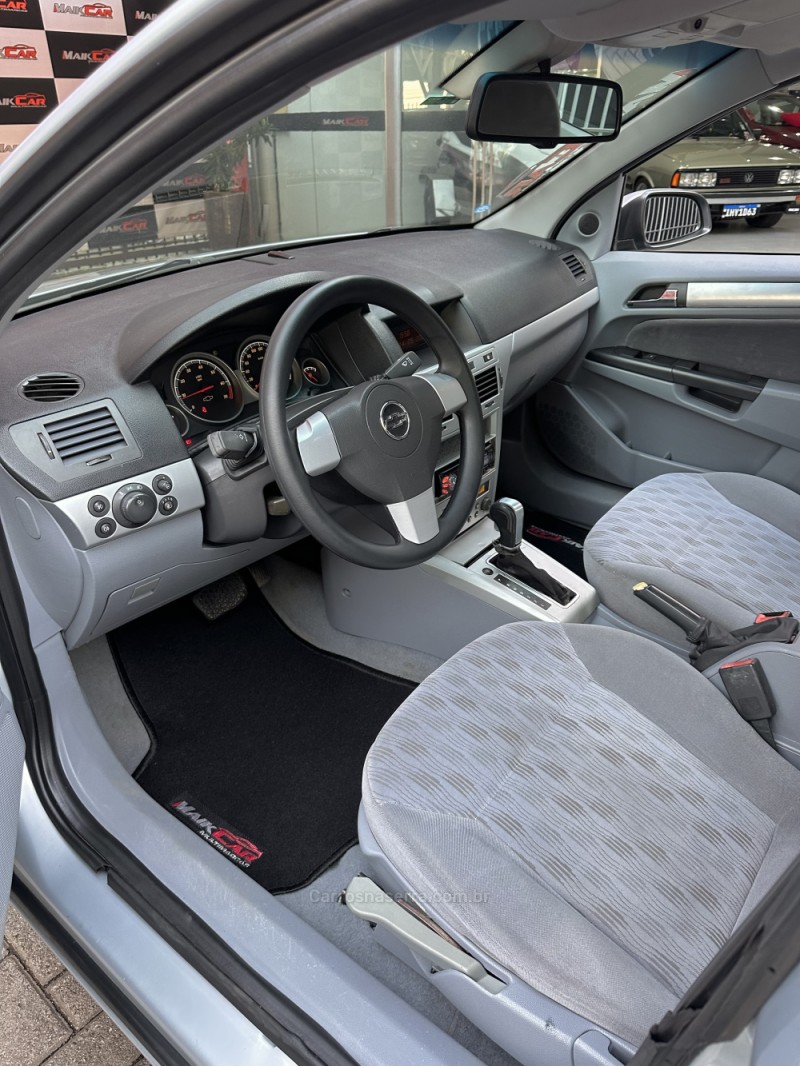 VECTRA 2.0 MPFI ELEGANCE 8V FLEX 4P AUTOMÁTICO - 2006 - ESTâNCIA VELHA