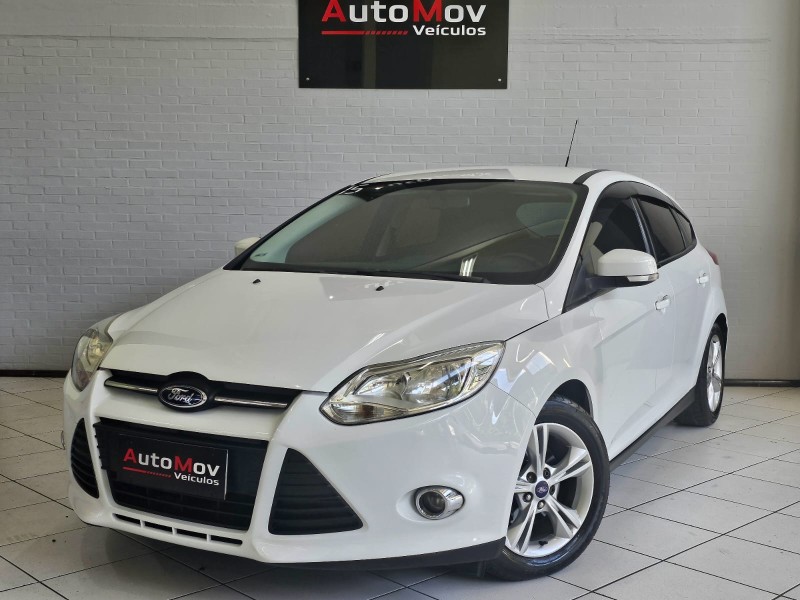 FOCUS 1.6 SE HATCH 16V FLEX 4P AUTOMÁTICO - 2015 - CAXIAS DO SUL