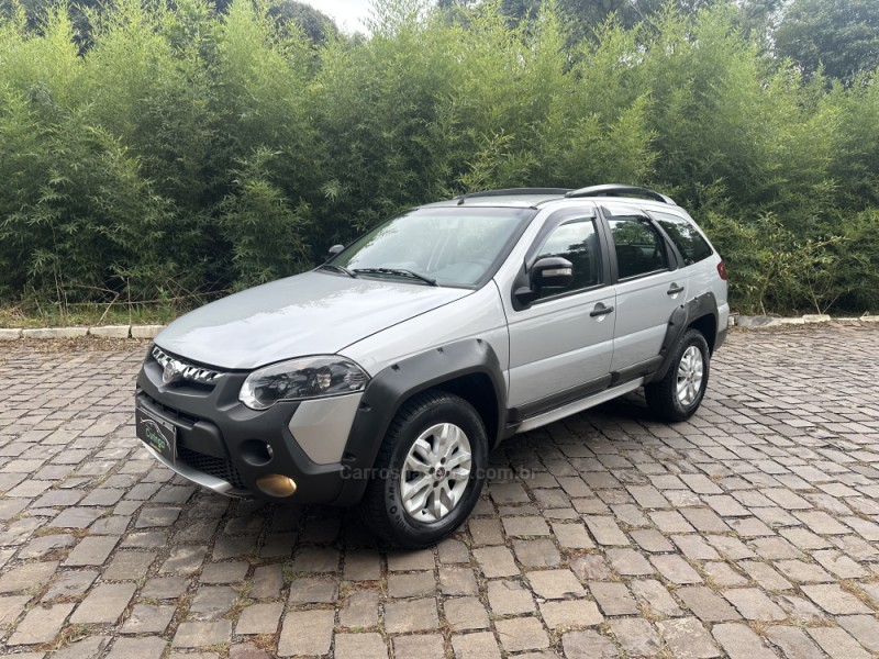 PALIO 1.8 MPI ADVENTURE WEEKEND 16V FLEX 4P MANUAL - 2013 - NOVA PRATA