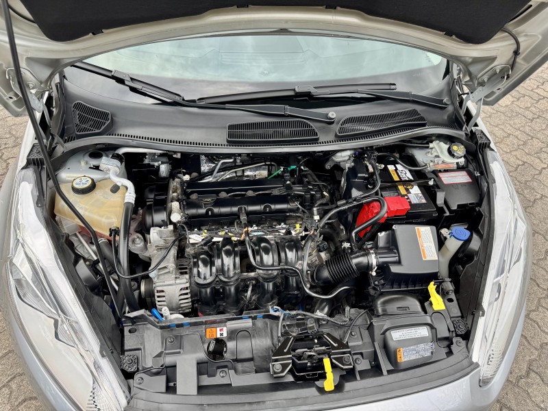 FIESTA 1.6 SE HATCH 16V FLEX 4P AUTOMÁTICO - 2015 - CAXIAS DO SUL