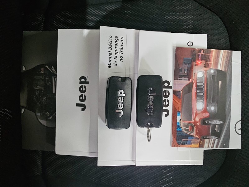 RENEGADE 1.8 16V FLEX LONGITUDE 4P AUTOMÁTICO - 2016 - CAXIAS DO SUL