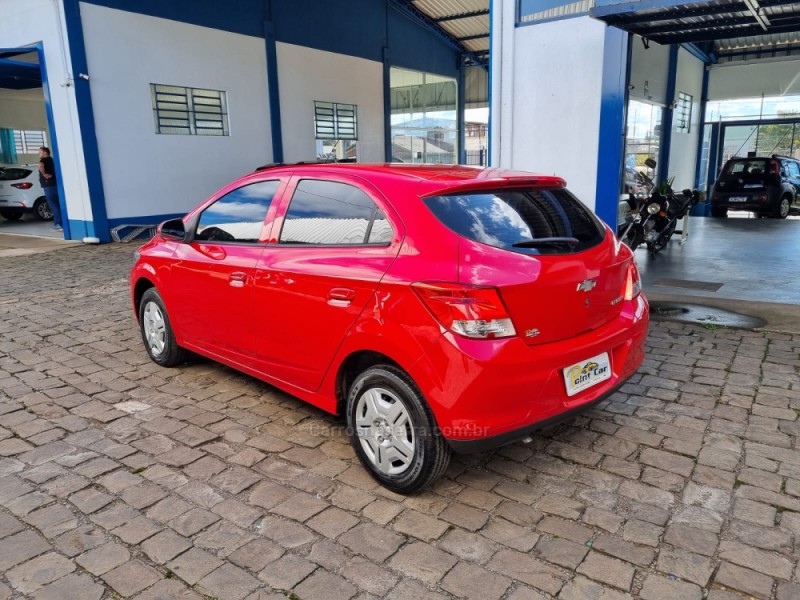 ONIX 1.0 MPFI LT 8V FLEX 4P MANUAL - 2013 - VACARIA
