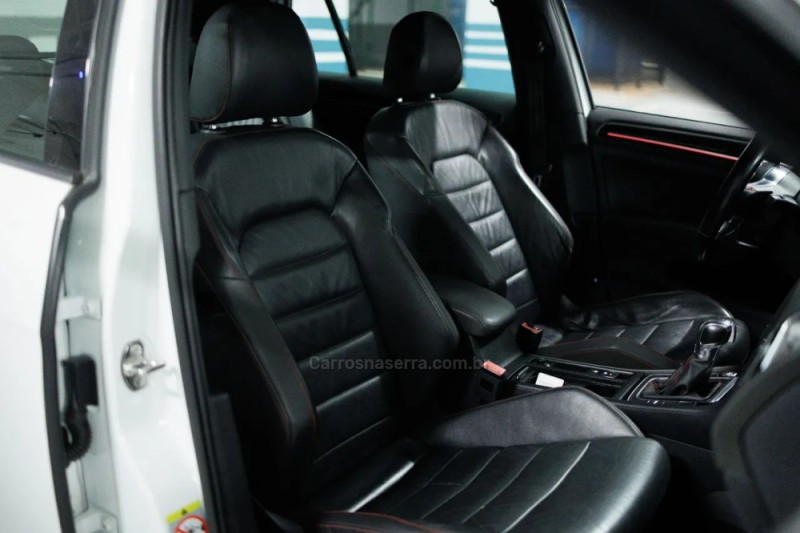 GOLF 2.0 TSI GTI 16V TURBO GASOLINA 4P AUTOMÁTICO - 2014 - PORTO ALEGRE