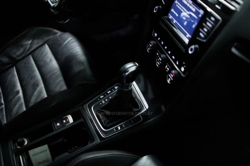 GOLF 2.0 TSI GTI 16V TURBO GASOLINA 4P AUTOMÁTICO - 2014 - PORTO ALEGRE