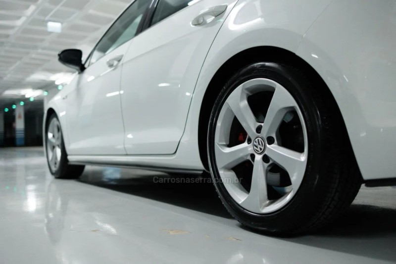 GOLF 2.0 TSI GTI 16V TURBO GASOLINA 4P AUTOMÁTICO - 2014 - PORTO ALEGRE