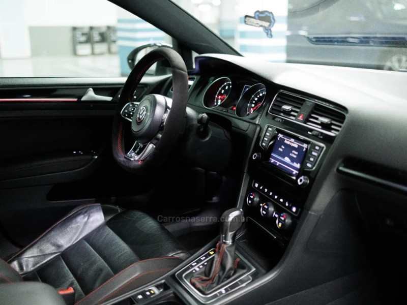 GOLF 2.0 TSI GTI 16V TURBO GASOLINA 4P AUTOMÁTICO - 2014 - PORTO ALEGRE