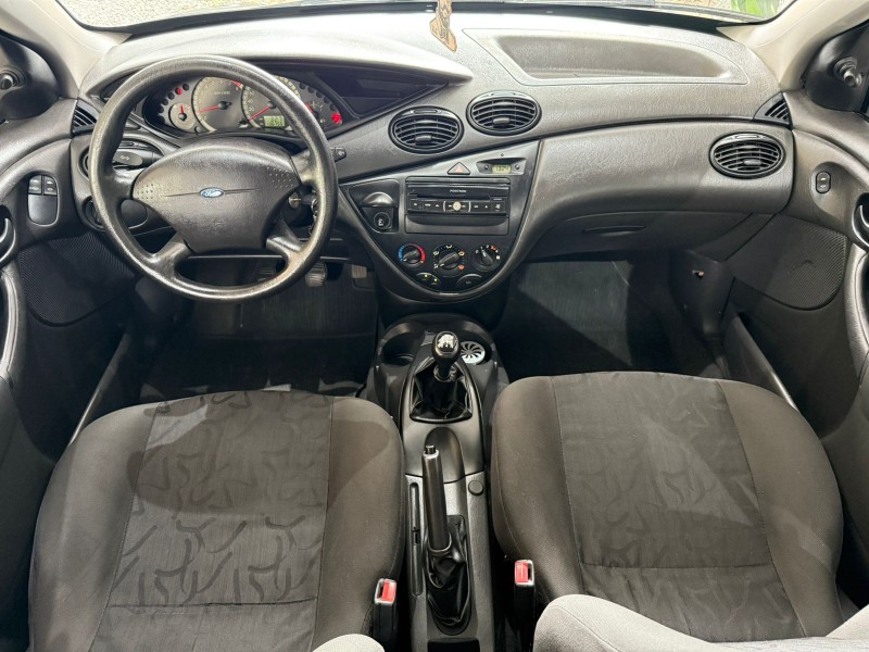 FOCUS 1.6 GL 8V FLEX 4P MANUAL - 2009 - FARROUPILHA