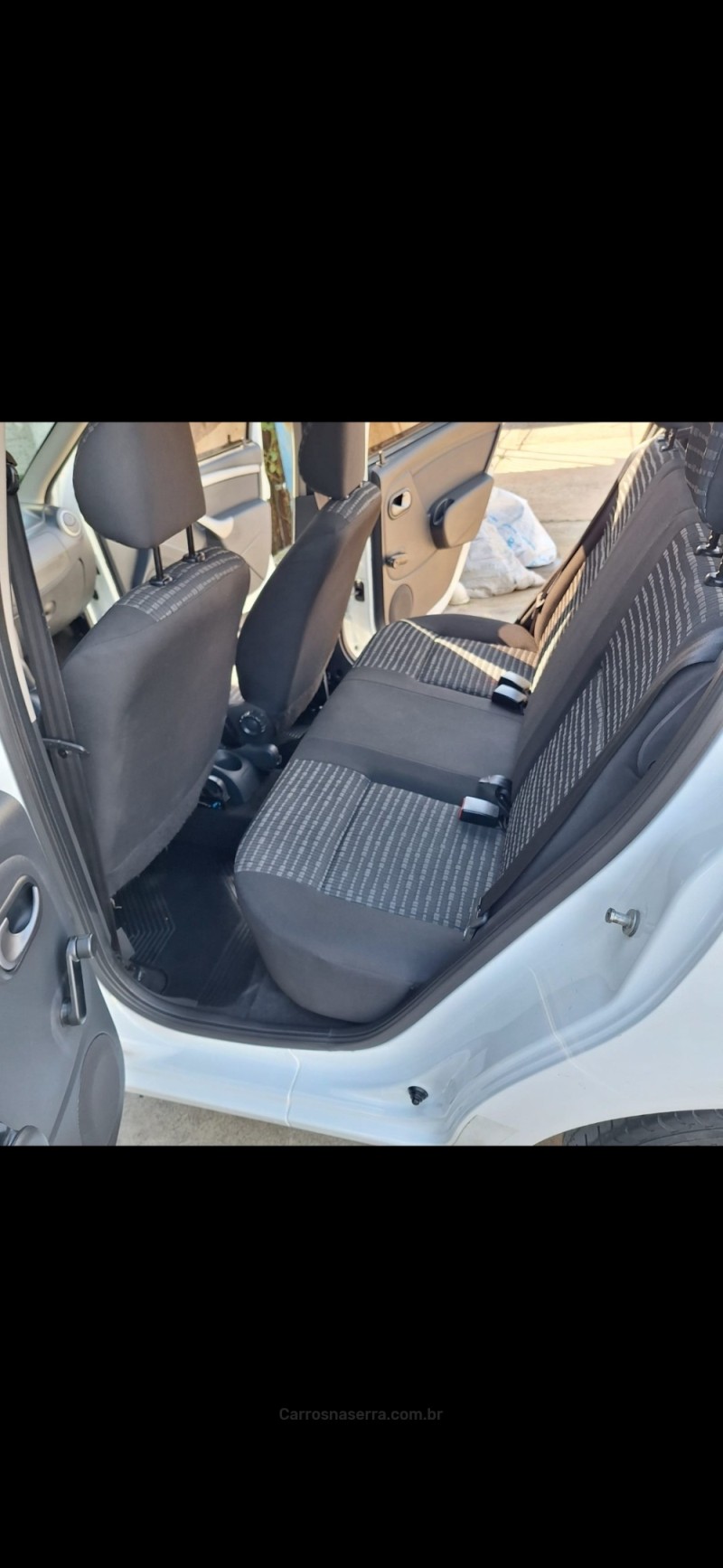 SANDERO 1.6 EXPRESSION 8V FLEX 4P MANUAL - 2014 - CAXIAS DO SUL