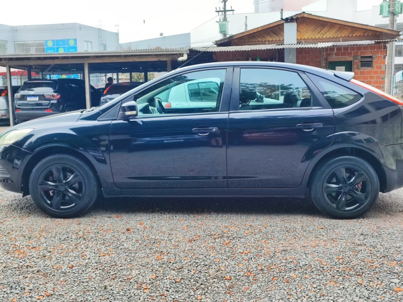 FOCUS 2.0 HA 16V GASOLINA 4P MANUAL - 2009 - FARROUPILHA