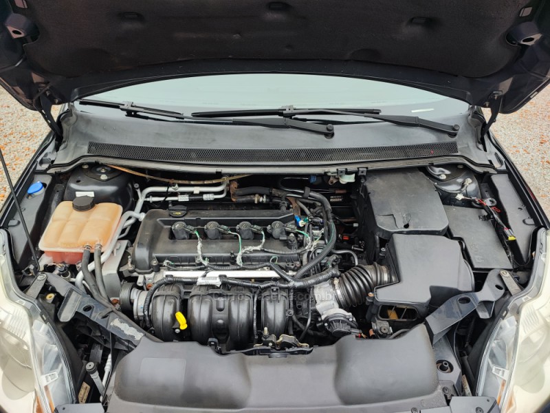 FOCUS 2.0 HA 16V GASOLINA 4P MANUAL - 2009 - FARROUPILHA