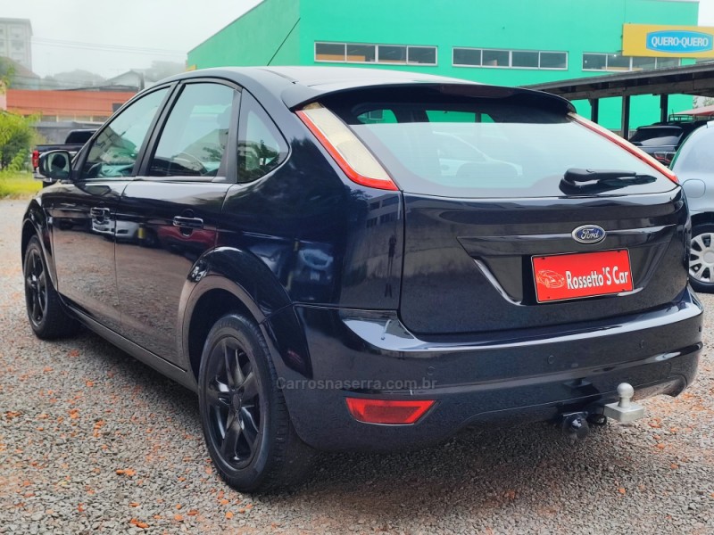 FOCUS 2.0 HA 16V GASOLINA 4P MANUAL - 2009 - FARROUPILHA