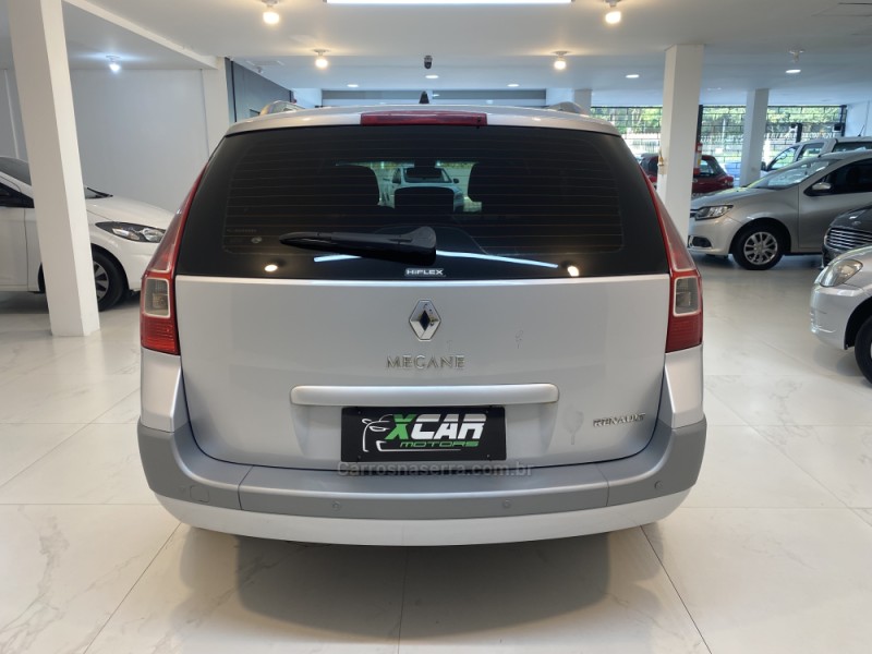 MÉGANE 1.6 DYNAMIQUE GRAND TOUR 16V FLEX 4P MANUAL - 2012 - BENTO GONçALVES