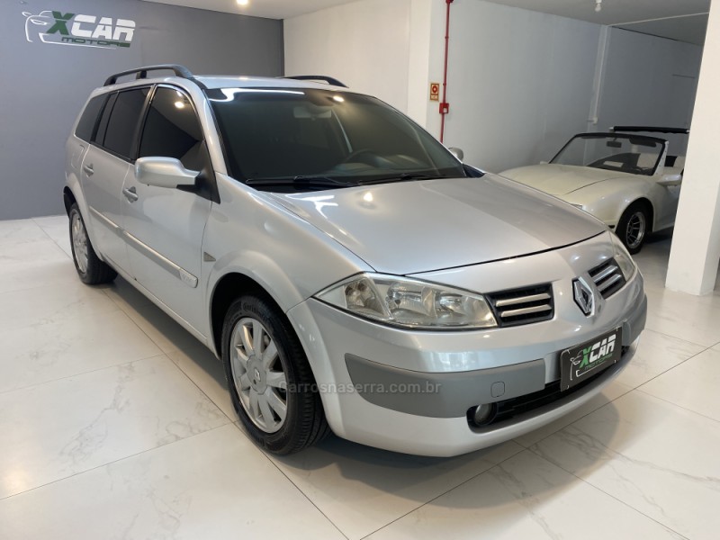 MÉGANE 1.6 DYNAMIQUE GRAND TOUR 16V FLEX 4P MANUAL - 2012 - BENTO GONçALVES