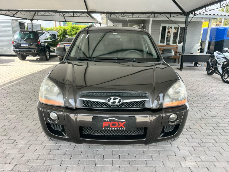 TUCSON 2.0 MPFI GL 16V 142CV 2WD GASOLINA 4P MANUAL - 2011 - CAXIAS DO SUL