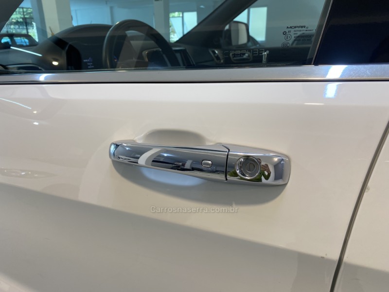 GRAND CHEROKEE 3.6 LIMITED 4X4 V6 24V GASOLINA 4P AUTOMATICO - 2015 - BENTO GONçALVES
