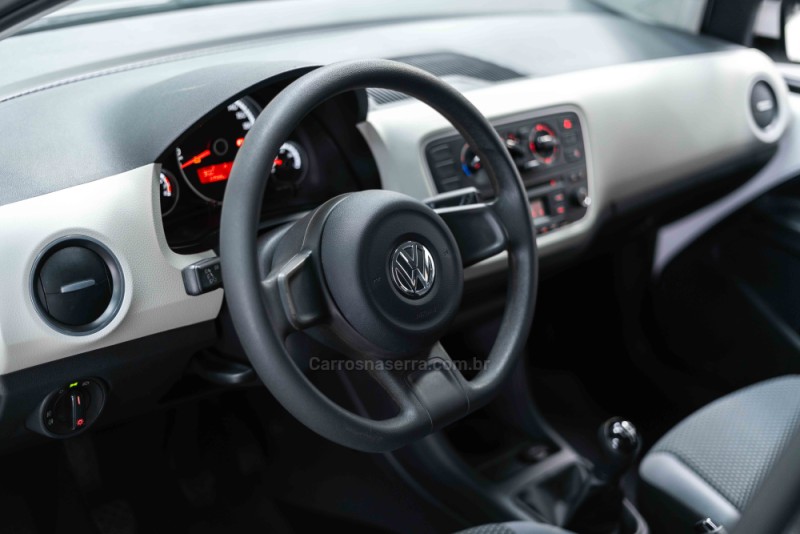 UP 1.0 TSI MOVE UP 12V FLEX 4P MANUAL - 2016 - PORTO ALEGRE