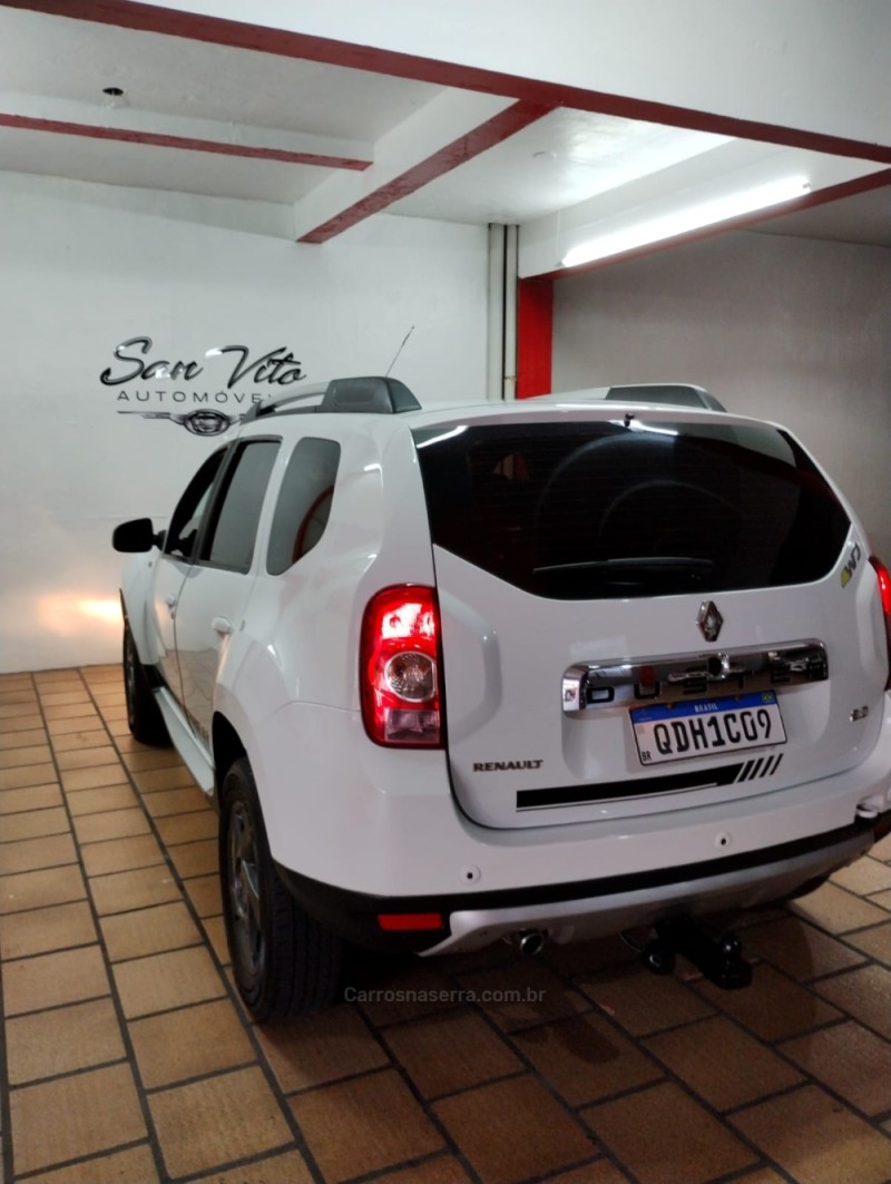 DUSTER 2.0 TECH ROAD II 4X4 16V FLEX 4P MANUAL - 2015 - CAXIAS DO SUL