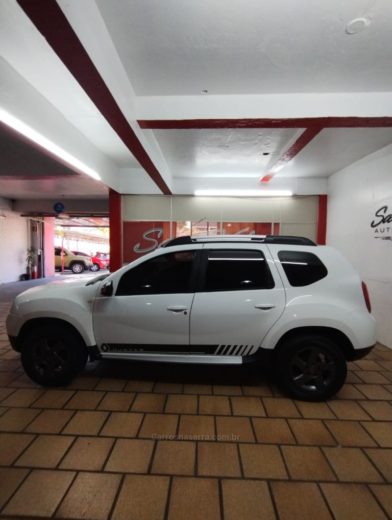 DUSTER 2.0 TECH ROAD II 4X4 16V FLEX 4P MANUAL - 2015 - CAXIAS DO SUL