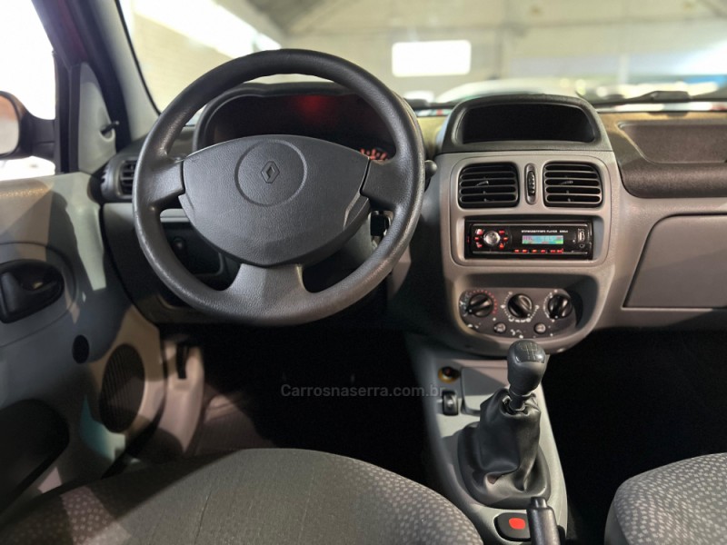 CLIO 1.0 CAMPUS 16V FLEX 4P MANUAL - 2011 - CAXIAS DO SUL