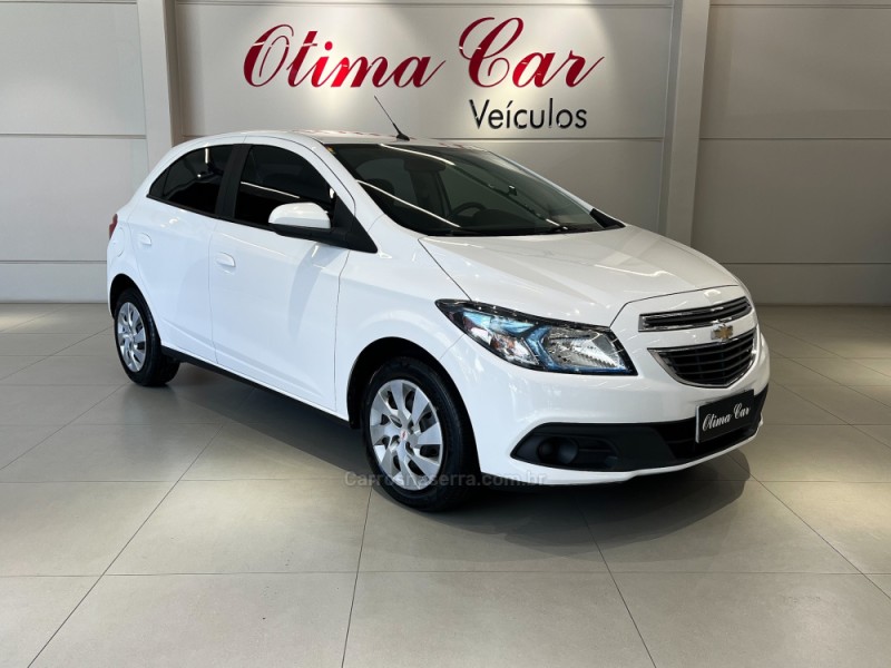 ONIX 1.4 MPFI LT 8V FLEX 4P MANUAL - 2015 - FLORES DA CUNHA