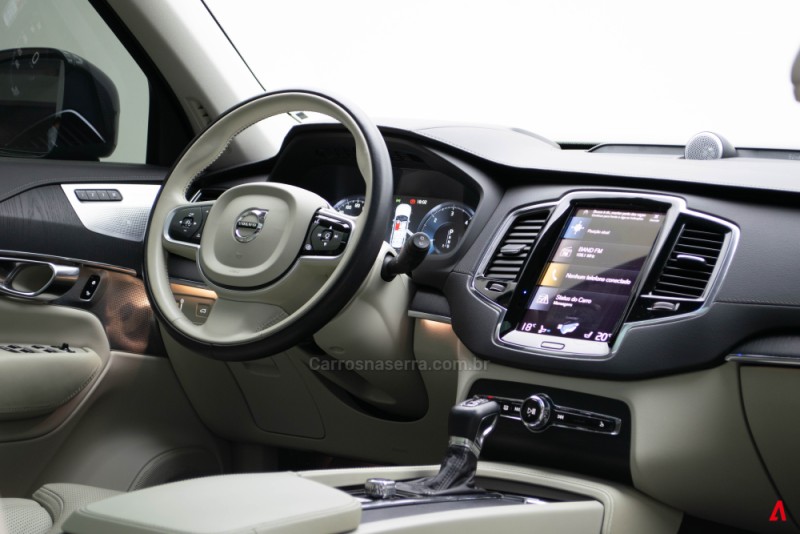 XC90 2.0 D5 INSCRIPTION 235CV DIESEL 4P AUTOMÁTICO - 2020 - GARIBALDI