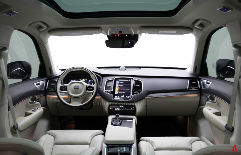 XC90 2.0 D5 INSCRIPTION 235CV DIESEL 4P AUTOMÁTICO - 2020 - GARIBALDI