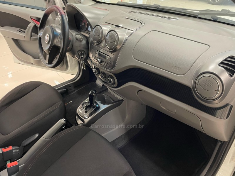 PALIO 1.6 MPI SPORTING 16V FLEX 4P AUTOMATIZADO - 2015 - VERANóPOLIS