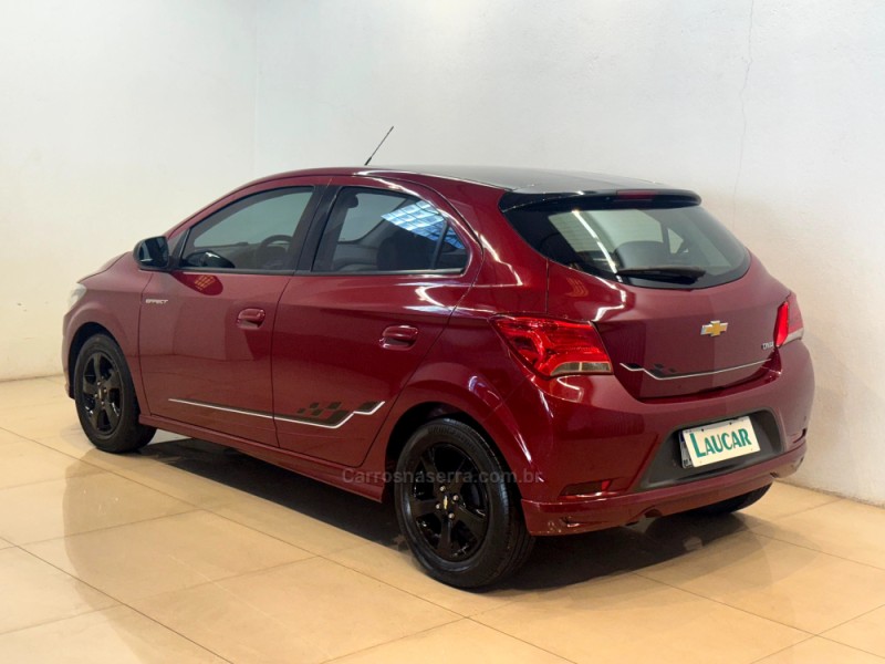ONIX 1.4 MPFI EFFECT 8V FLEX 4P MANUAL - 2019 - CASCA