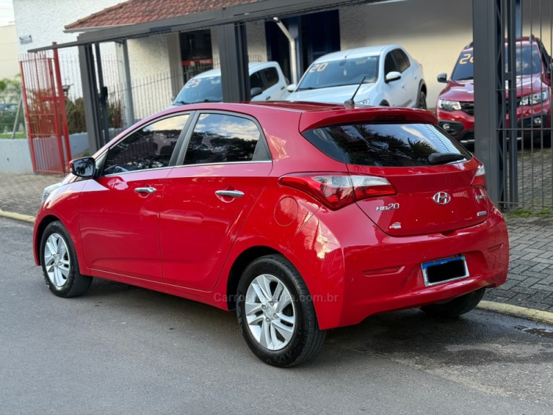 HB20 1.6 PREMIUM 16V FLEX 4P AUTOMÁTICO - 2015 - PAROBé