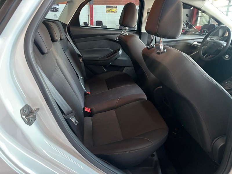 FOCUS 1.6 SE 16V FLEX 4P AUTOMÁTICO - 2016 - CAXIAS DO SUL