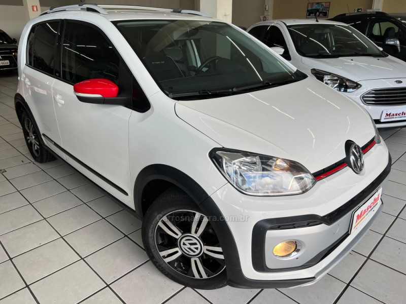 CROSS UP 1.0 TSI 12V FLEX 4P MANUAL - 2018 - CAXIAS DO SUL