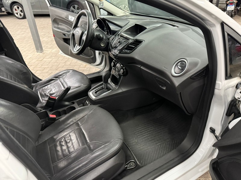 FIESTA 1.6 TITANIUM HATCH 16V FLEX 4P AUTOMÁTICO - 2014 - CAXIAS DO SUL