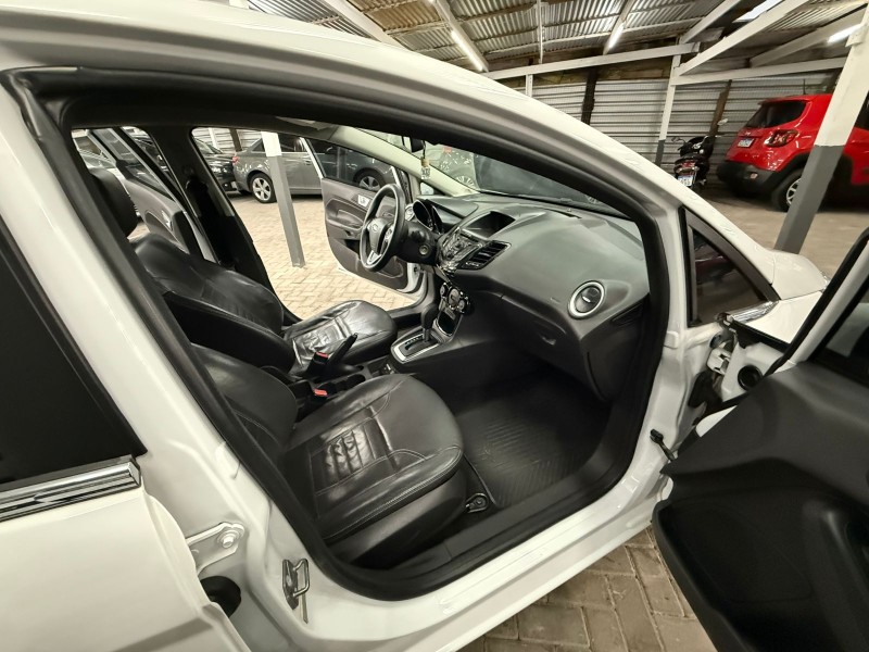FIESTA 1.6 TITANIUM HATCH 16V FLEX 4P AUTOMÁTICO - 2014 - CAXIAS DO SUL